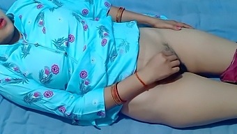 Indian Village Girlfriend'S First Time In Steamy Homemade Video