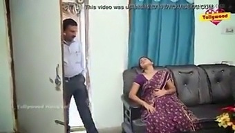 Indian Housewife Receives Intense Massage From Doctor