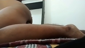 Indian Aunty'S Steamy Teenage Sex Tape