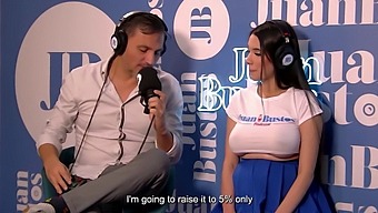 Ambarprada'S Intense Orgasm In The Sex Machine, Podcast-Style