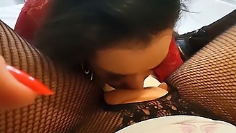 Angel Lima And Cléo Cadillac Indulge In Lesbian Love